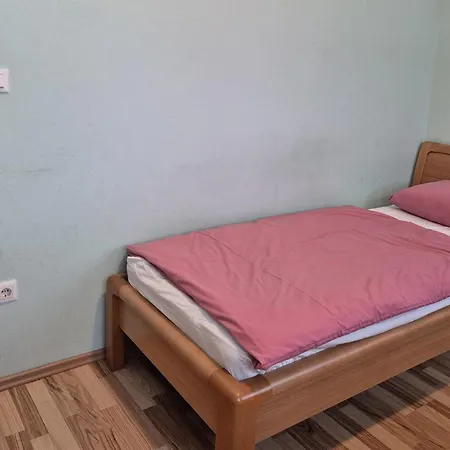 Lägenhetshotell Modrina Kobarid
